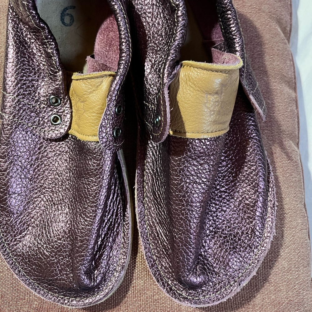 Posh Panda mocs size 6